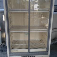 中古の業務用冷蔵庫です