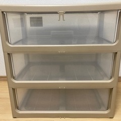 3段衣装ケースの画像