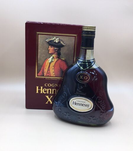 ヘネシー X.O コニャック 未開栓 古酒 Hennessy 箱付き Hennessy ヘネシー コニャック XO 700ml 箱付き 未開栓 国外酒