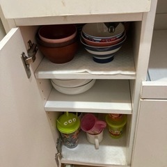 食器棚の画像