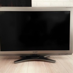 32型テレビ　シャープ　AQUOS