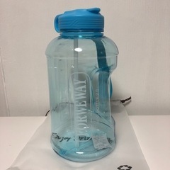 2200ml ストロー ボトル 目盛り付き　大容量 広口 洗いやすい　携帯便利　子供大人兼用 ウォーターボトルの画像