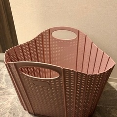 【畳める洗濯カゴ(ピンク)】※お譲り先決まりましたの画像
