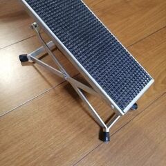 ギター弾くときの足置き