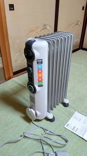 オイルヒーター　デロンギ　HJ0812