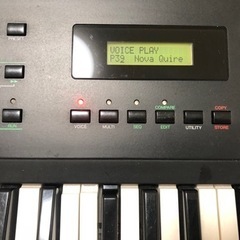 ヤマハ　MIIDIキーボード　SY55の画像
