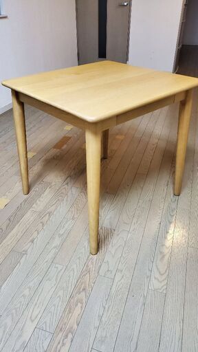 ダイニングテーブル(２人がけ)
