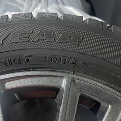 スタッドレスタイヤ　ホイールの画像