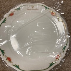 未使用　ケーキ皿　マリオ バレンチノの画像