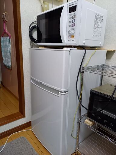 引っ越しますのでお譲りします。