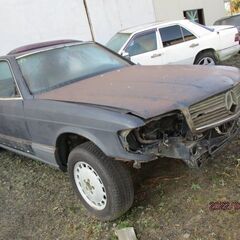 ベンツ126-560SEC部品取り車輛