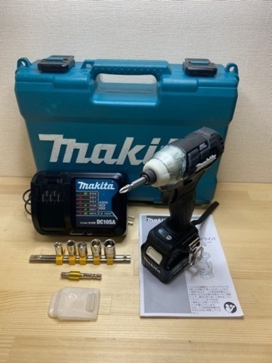 中古 マキタ　TD111D  充電式 インパクトドライバ　セット