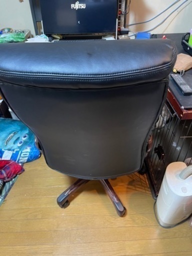 オフィス椅子