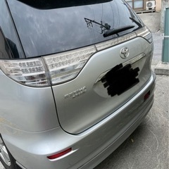 エスティマハイブリッドG最高級モデルの画像