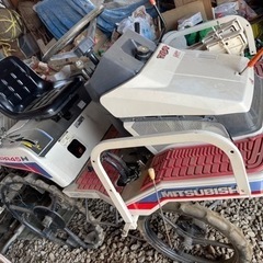 三菱田植え機