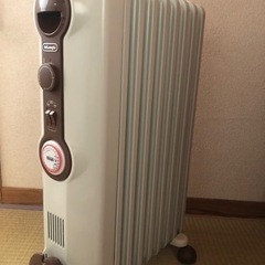 【中古品】オイルヒーター DeLonghi デロンギ JR0812-BRの画像