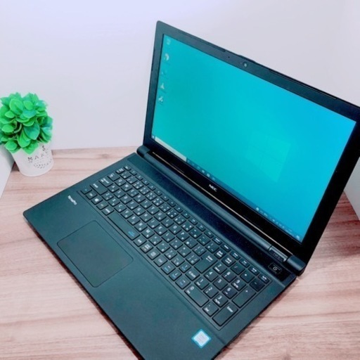 高年式⭐︎ハイスペ⭐︎Office付きのノートパソコン╰(*´︶`*)╯♡
