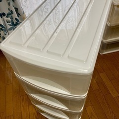 収納ケース　アイリス4段　ほぼ新品の画像