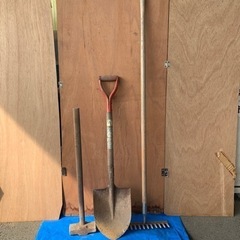 中古 農具3点セット ハンマー、ショベル、アメリカンレーキ