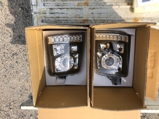 エブリィバン社外ヘッドライト