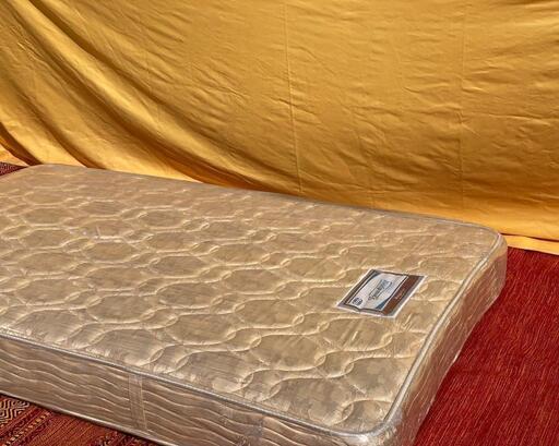 シモンズ セミダブルベッド マットレス ①