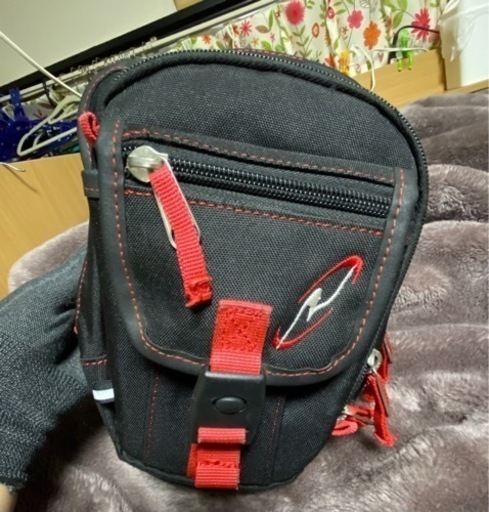 F-style レッグバッグ　赤黒