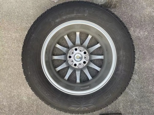 スタッドレスタイヤ　ホイル付属　4本セット　アルファードにて使用