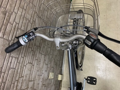 新生活応援SALE 東京23区配達無料　新基準 ブリヂストン　A.C.L 8.1Ah リチウム 電動自転車 中古27インチ