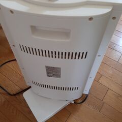 【更新値下げました１０００円に】直管型ハロゲンヒーター 400W管3灯 PH-1211(W)の画像