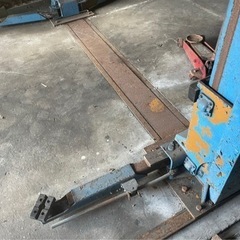 ★自分で取り外し等出来る方★ 二柱リフト リフト 車用 実働の画像