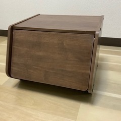 アイリスオーヤマ　スタックボックス　扉付き　ブラウン