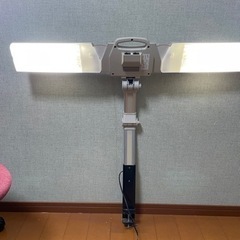 勉強机等に　デスクライト