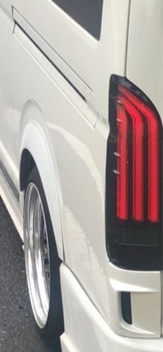 ハイエース２００系オーバーフェンダー