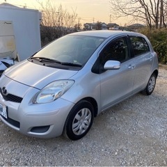 トヨタヴィッツ平成22年車　63,780KM 