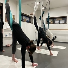 エアリアルヨガ　体験レッスン　『オーシャン ハート』の画像