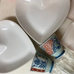 《感謝》無料　食器　ハート皿ほか