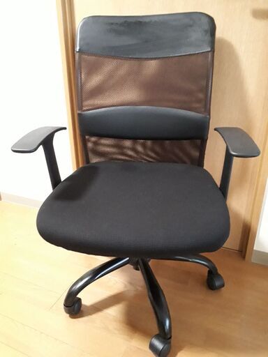 【お値打ち】ニトリオフィスチェア(¥9.900)を