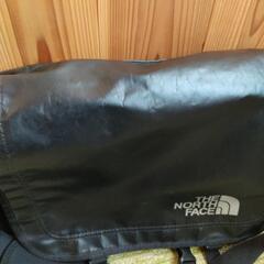 ノースフェイス　THE NORTH FACE　メッセンジャーバッグの画像