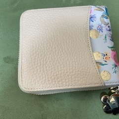 ツモリチサト　ドットフラワーネコ　折財布　ベージュの画像