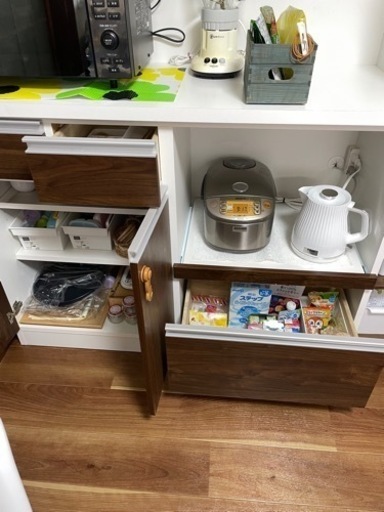 取引先決まりました！レンジボート　収納　食器棚