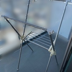 折り畳みの物干し竿