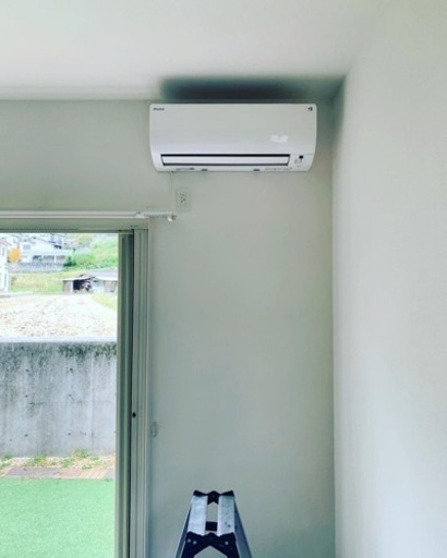 新品エアコン販売　(標準設置費込み)