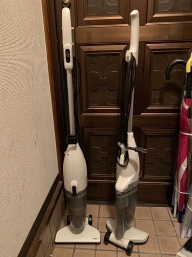 業務用掃除機。コードタイプ。パワー充分。