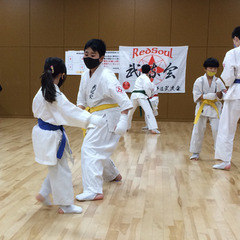 【空手道武流会赤坂道場】カッコいい空手をしよう！福岡最大歓楽地天神エリアで空手活動。の画像