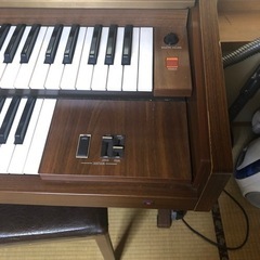 三段エレクトーンの画像