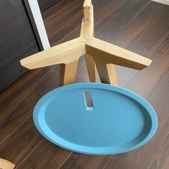 値下げしました。小さいテーブルセットは如何ですか？の画像