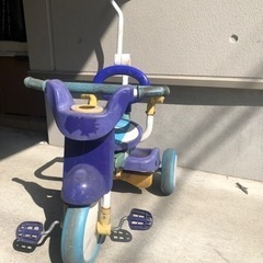 三輪車