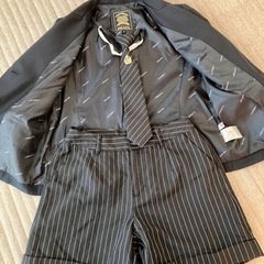 ピンクラテ（pink-latte）ジャケット　ネクタイの画像