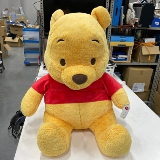 プーさん　特大ぬいぐるみ　高さ約65cm ディズニーストア