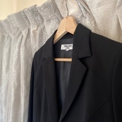 お値下げしました！【新入生・新就活生・新社会人にオススメ！】NATURAL BEAUTY BASIC レディーススーツの画像